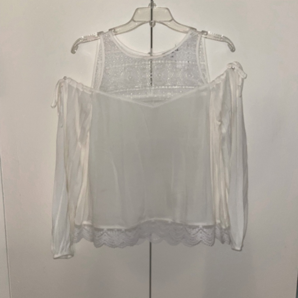 Express Cream/White Top